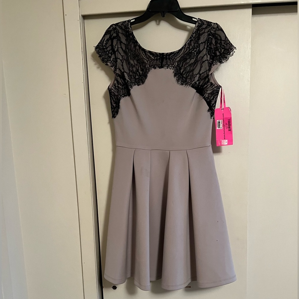 Betsey Johnson Beautiful Dress! New With Tags